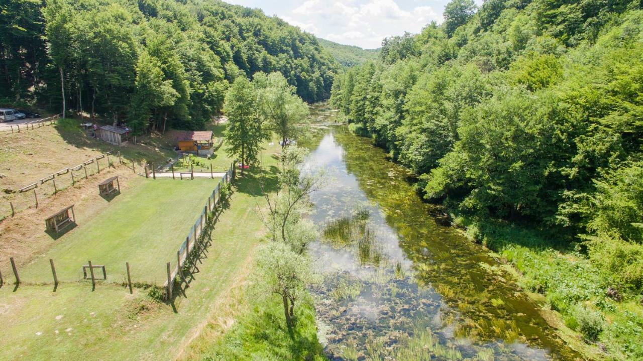 Holiday Home Radocaj Slunj Exteriér fotografie